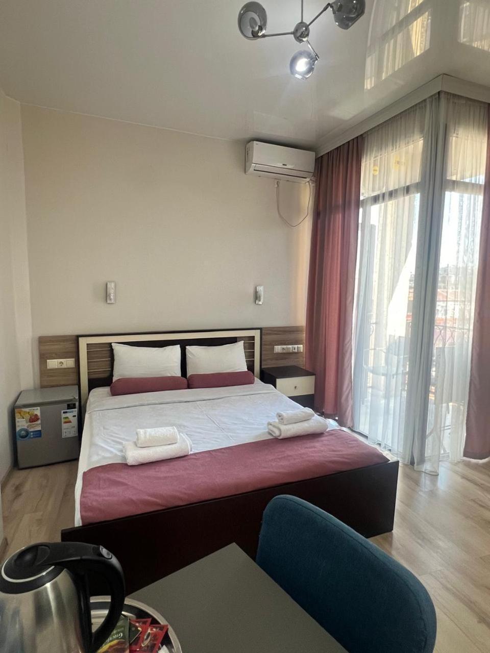 Mahali Hotel Batumi Exteriör bild